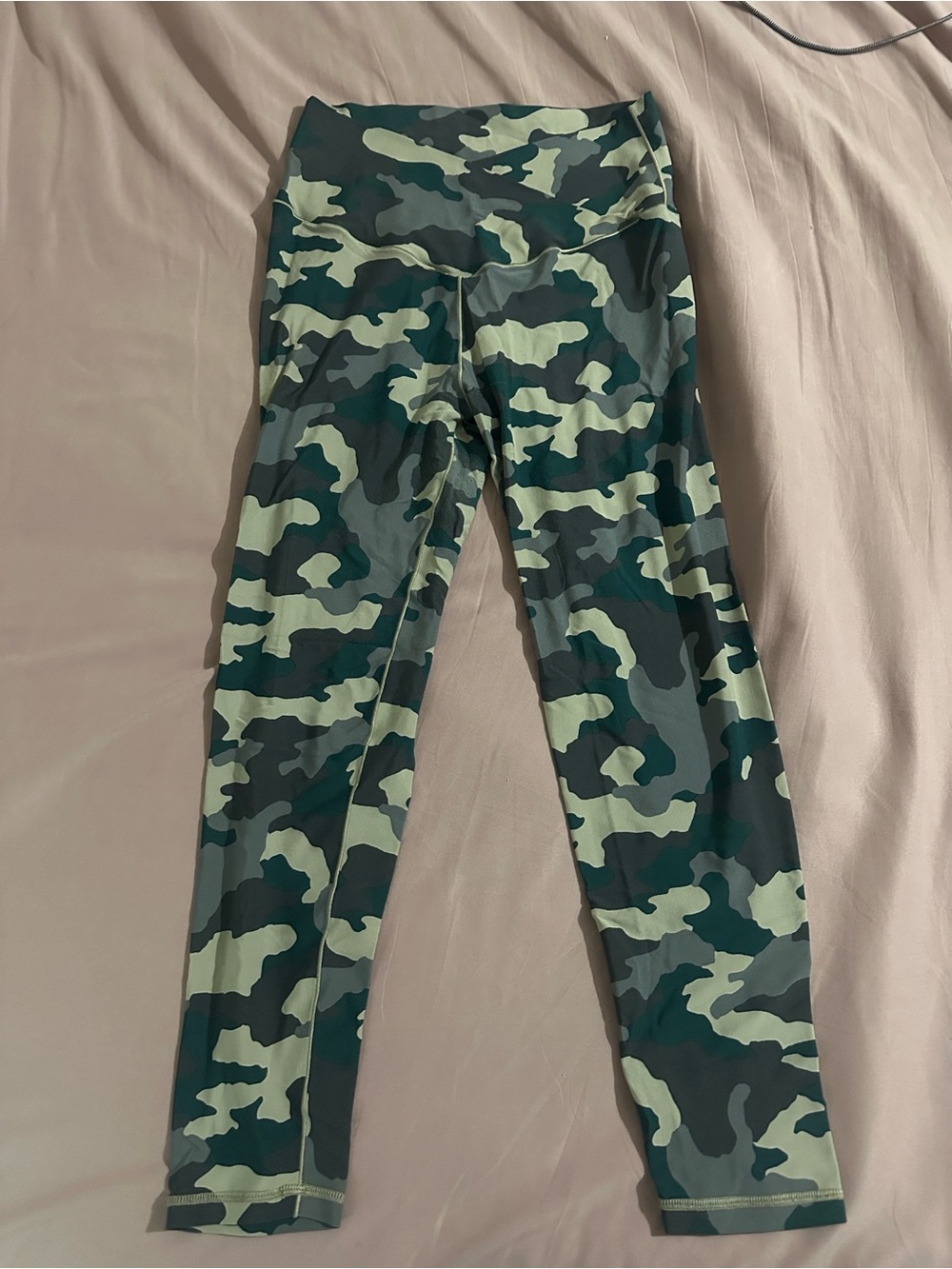 aerie Green Camo High-Rise Leggings